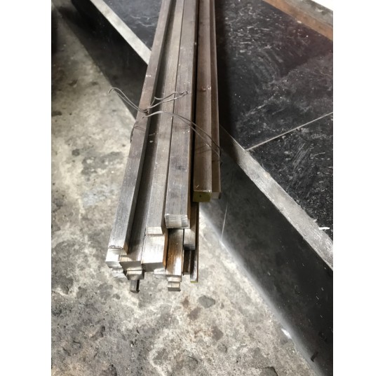 chốt lavet inox